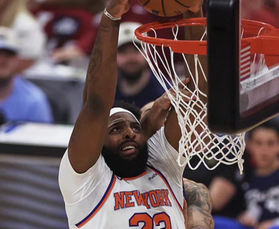 NBA直播-硬汉！尼克斯米罗完成右手小指骨折手术 计划戴护具出战总决赛